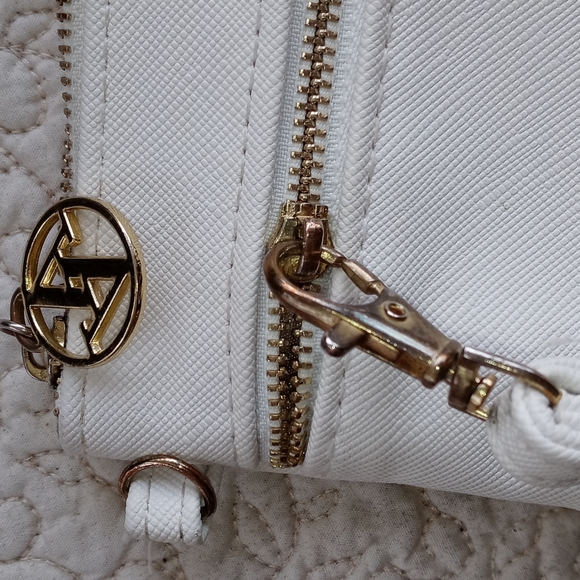 ADRIENNE VITTADINI WRISTLET/CLUTCH - Picture 5 of 7